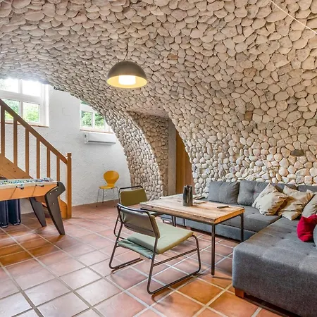 Ferienhaus Tabetha - 24km From The Sea By Interhome *